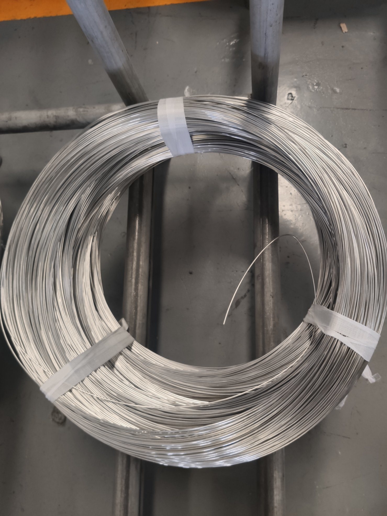 Low Carbon Steel Wire/Cold-Drawn Wire Rod/ 304 316 Stainless Steel High Tensile Strength Electro Polishing Quality (EPQ) Wire